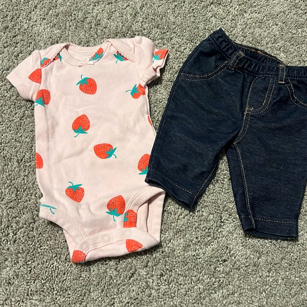 🍓 Carter’s strawberry onesie and denim outfit